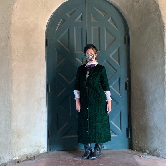 Vintage Green Quilted Velvet Jacket - Picture 3 of 16